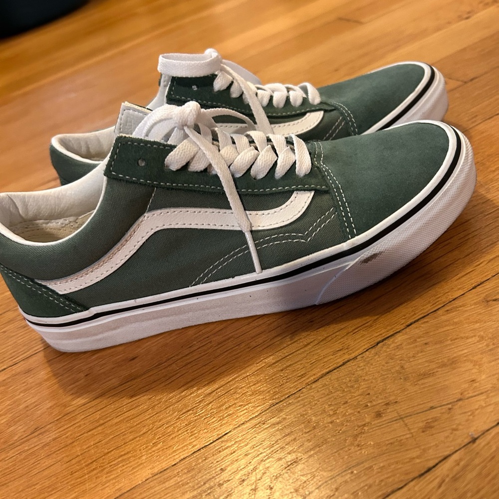 Vans Old Skool Sneakers — Forest Green & White